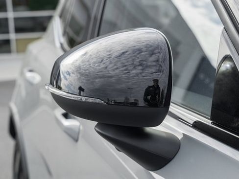 New 2026 Volvo EX30 Cross Country Ultra image 14