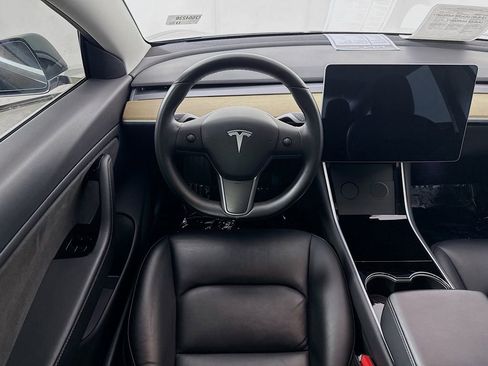 Used 2018 Tesla Model 3 Long Range AWD/4WD image 27