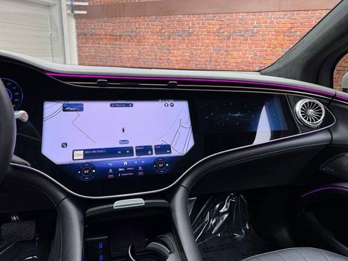 Certified 2023 Mercedes-Benz EQS 580 4MATIC SUV image 3