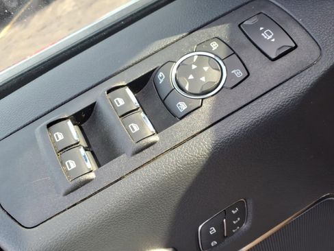 Used 2022 Ford F350 Platinum image 15