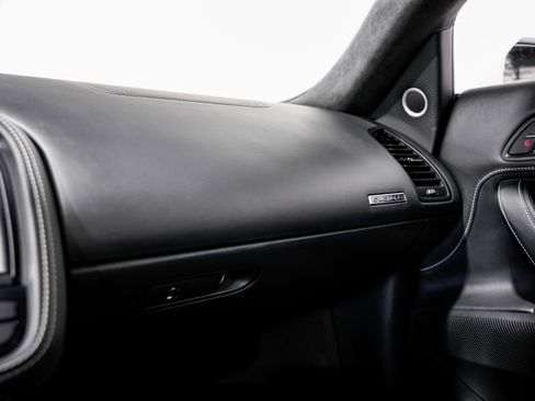 Used 2014 Audi R8 V8 image 17