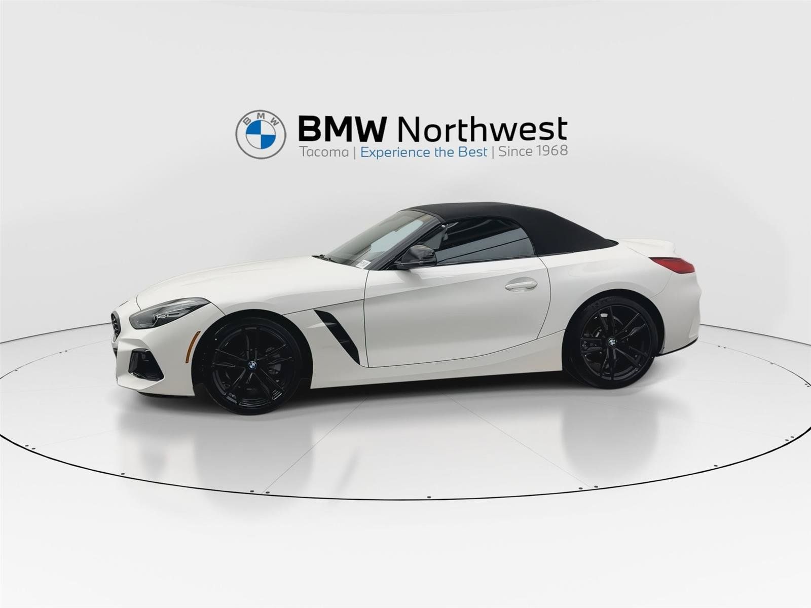 New 2026 BMW Z4 sDrive30i w/ Shadowloine Package RWD image 10