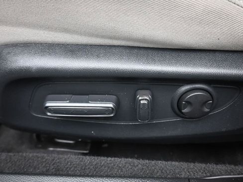 Used 2023 Honda Accord EX image 12