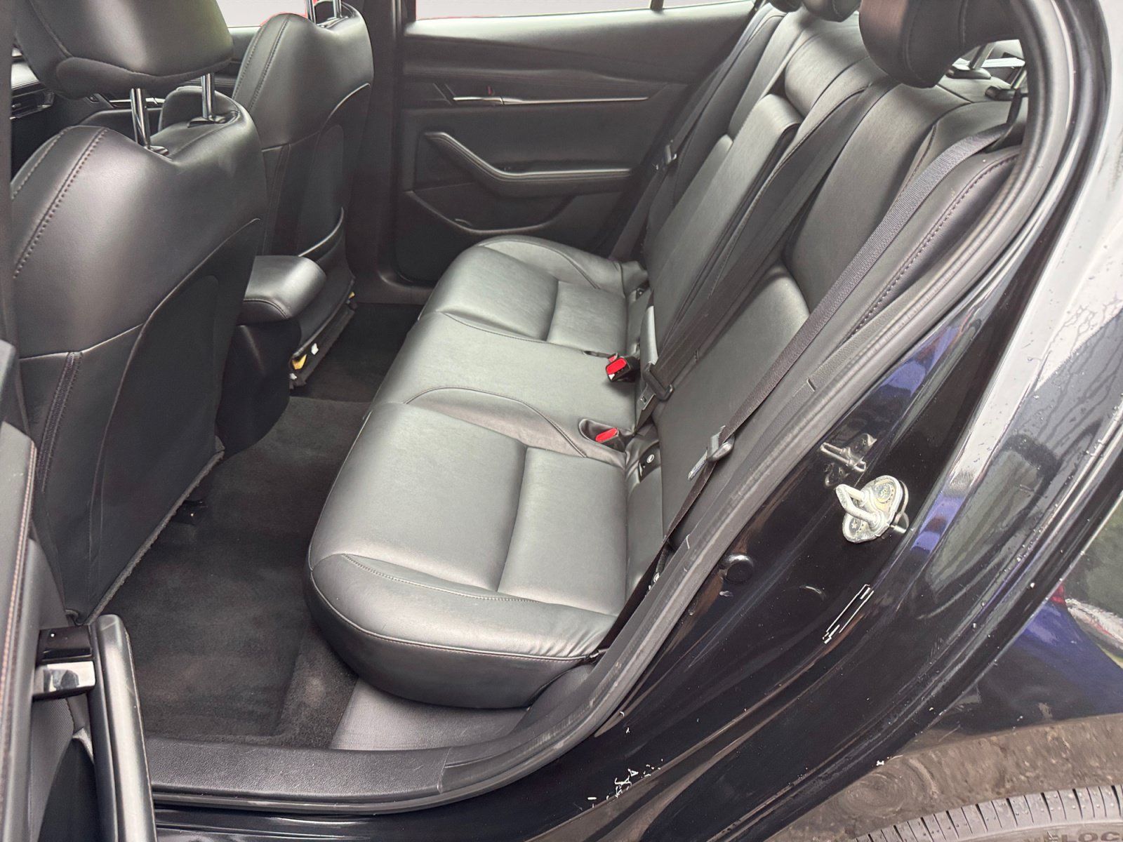 Used 2024 MAZDA MAZDA3 s FWD image 13