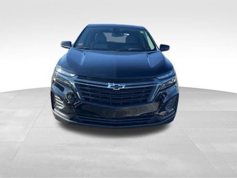Used 2024 Chevrolet Equinox LS w/ LS Convenience Package image 2