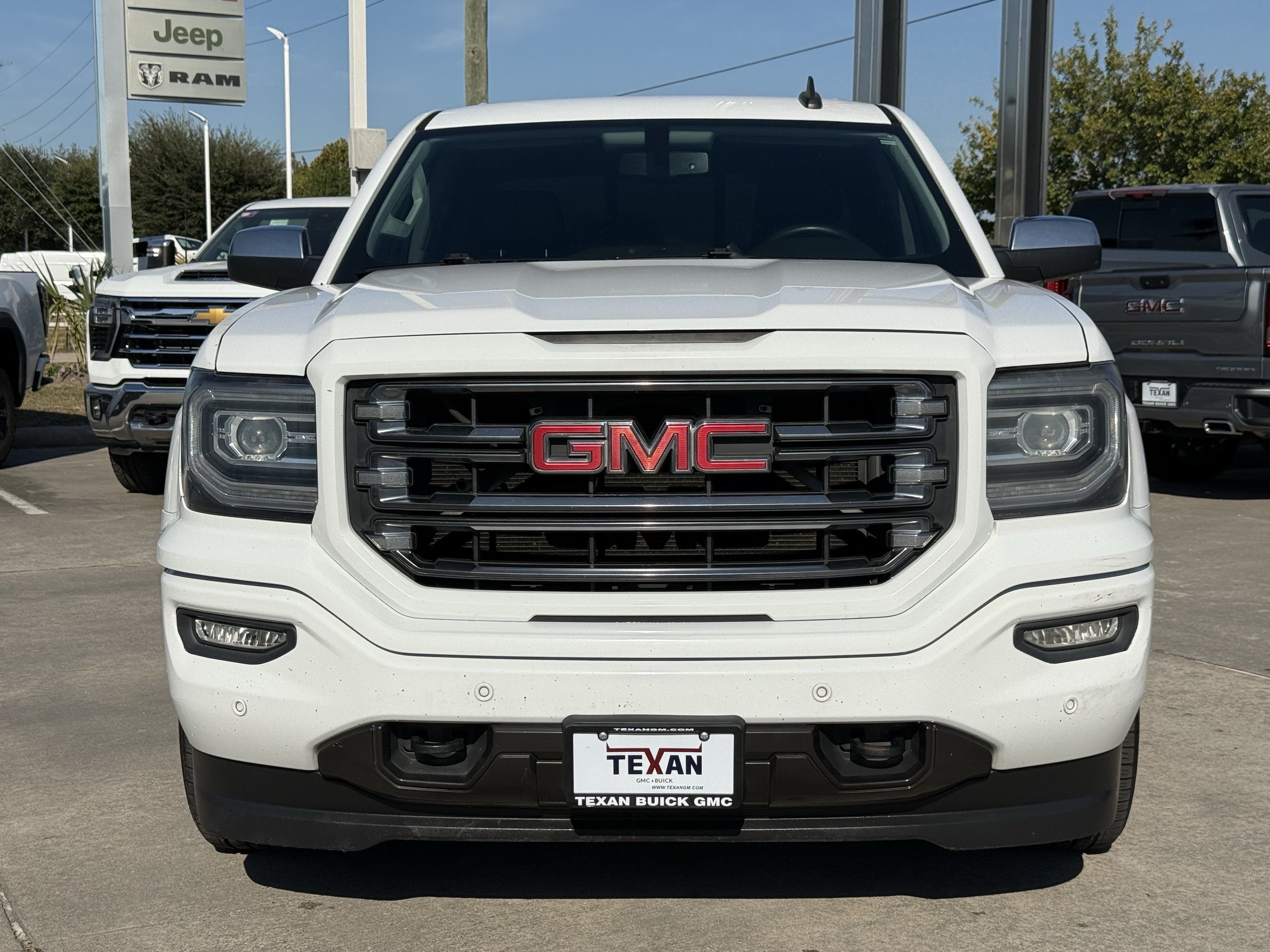 Used 2016 GMC Sierra 1500 SLT w/ All-Terrain Package AWD/4WD image 10