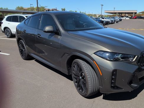 Used 2026 BMW X6 xDrive40i AWD/4WD image 3