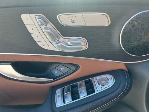 Used 2020 Mercedes-Benz GLC 300 GLC 300 image 12