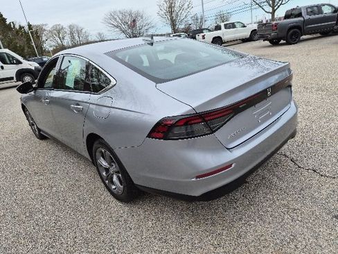 Used 2023 Honda Accord EX image 7