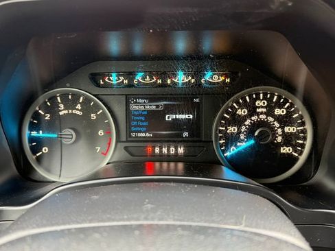 Used 2018 Ford F150 XLT w/ Equipment Group 302A Luxury AWD/4WD image 17