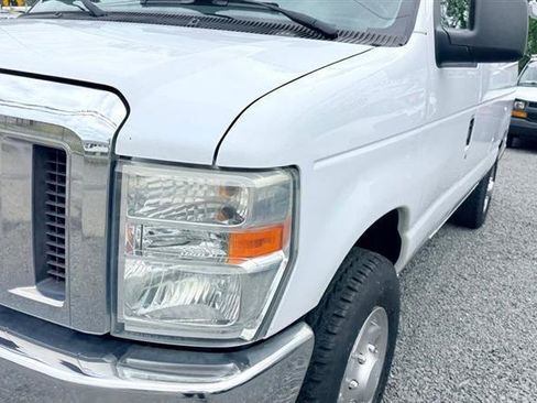 Used 2013 Ford E-350 and Econoline 350 Super Duty w/ Commercial Cargo Van Pkg RWD image 34