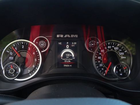 Used 2022 RAM 1500 Big Horn AWD/4WD image 44