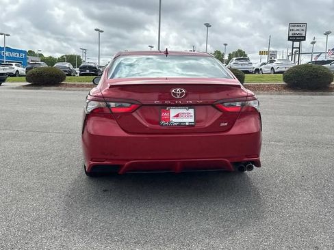 Used 2023 Toyota Camry SE FWD image 5