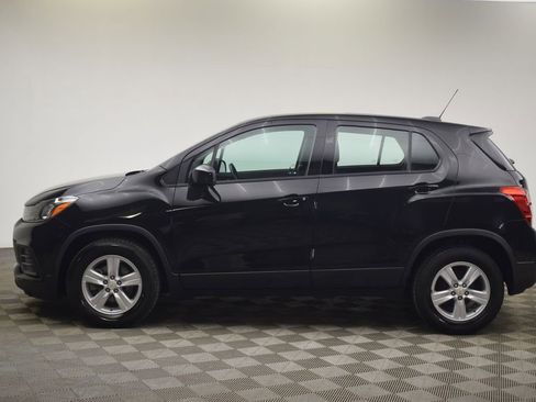 Used 2020 Chevrolet Trax LS image 9