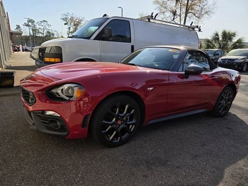 Used 2017 FIAT 124 Spider Abarth image 1