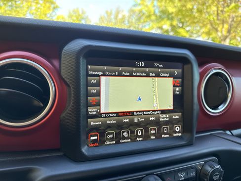 Used 2022 Jeep Gladiator Rubicon w/ LED Lighting Group image 29