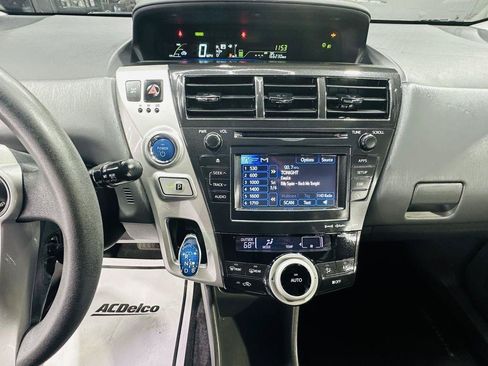 Used 2012 Toyota Prius V Five FWD image 16