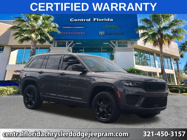 Certified 2024 Jeep Grand Cherokee Altitude AWD/4WD image 1
