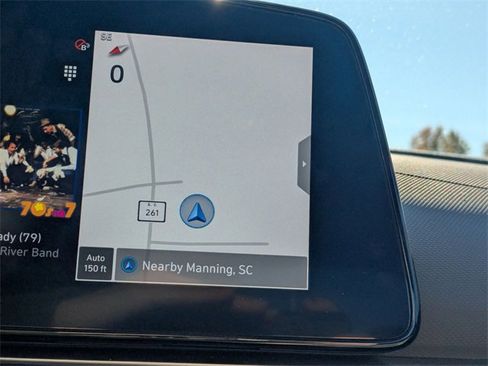 Used 2024 Hyundai Elantra SEL image 23