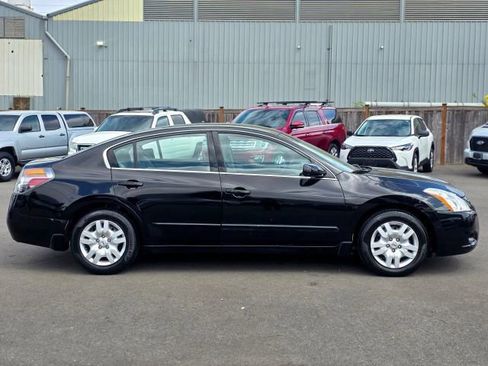 Used 2012 Nissan Altima 2.5 S FWD image 8