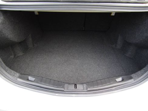 Used 2017 Ford Fusion SE FWD image 22