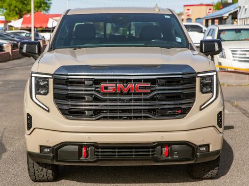Used 2022 GMC Sierra 1500 AT4 w/ AT4 Premium Package AWD/4WD image 3