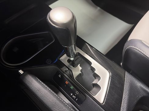 Used 2018 Toyota RAV4 Limited w/ Protection Package AWD/4WD image 25