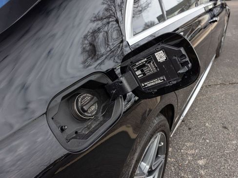 Used 2022 Mercedes-Benz S 580 4MATIC Sedan image 61