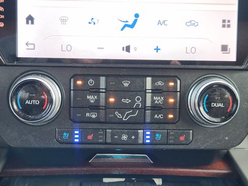 Used 2021 Ford F350 King Ranch w/ King Ranch Ultimate Package AWD/4WD image 18