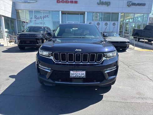 Certified 2024 Jeep Grand Cherokee Limited w/ Luxury Tech Group II RWD image 2