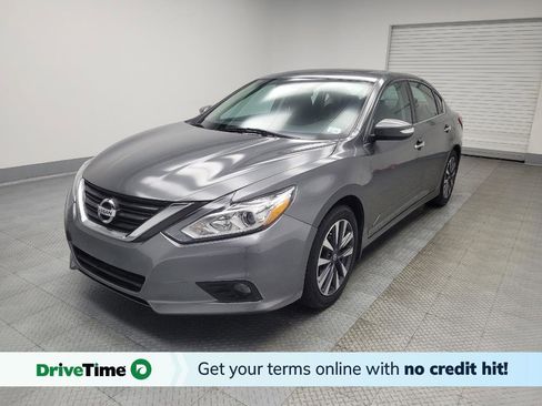 Used 2017 Nissan Altima 2.5 SV w/ Convenience Package image 1