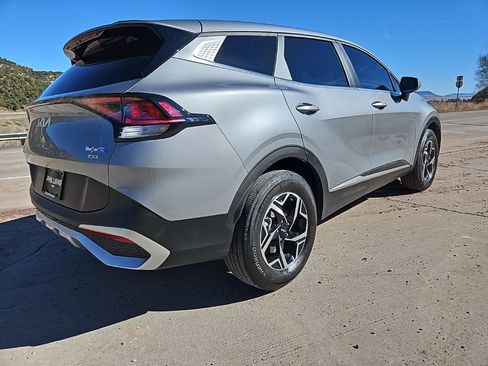 Used 2024 Kia Sportage LX image 5