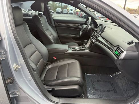 Used 2019 Honda Accord Sport image 17