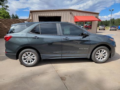 Used 2020 Chevrolet Equinox LT w/ Sport Edition AWD/4WD image 4