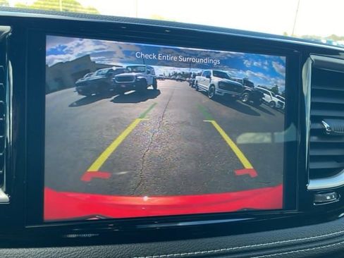 New 2026 Chrysler Pacifica Select image 24