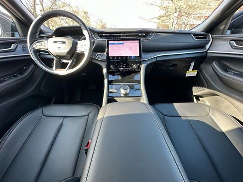 New 2025 Jeep Grand Cherokee L Limited image 22