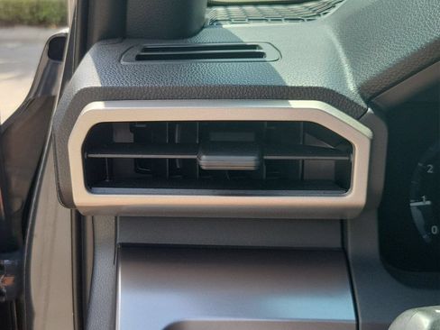 Used 2025 Toyota Tacoma TRD Sport RWD image 31