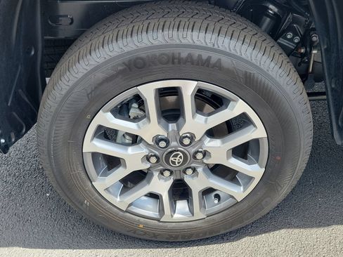 Used 2026 Toyota Tundra 1794 Edition AWD/4WD image 5