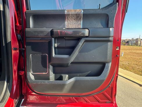 Used 2017 Ford F250 Lariat w/ Lariat Ultimate Package image 23