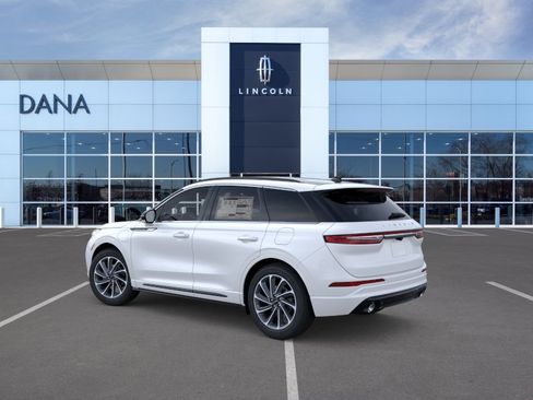 New 2026 Lincoln Corsair Grand Touring AWD/4WD image 4