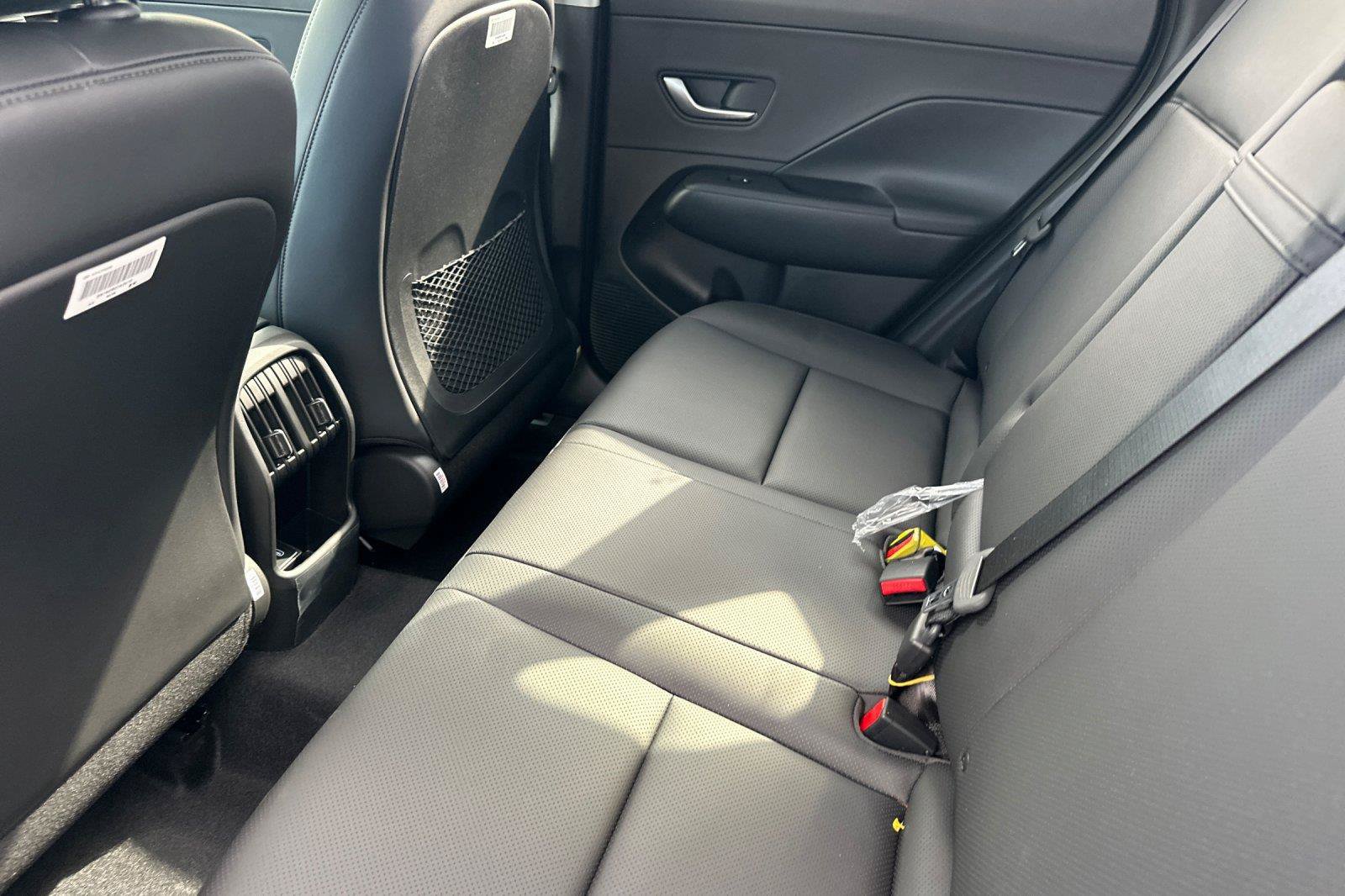 New 2027 Hyundai Kona Limited FWD image 11