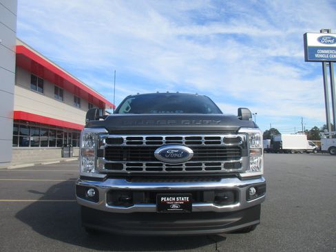 New 2026 Ford F350 XL w/ XL Chrome Package image 2