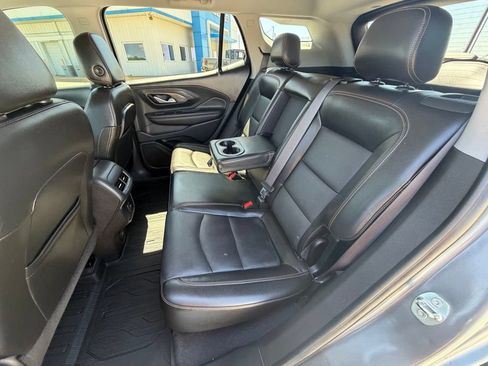 Used 2021 GMC Terrain SLT FWD image 25