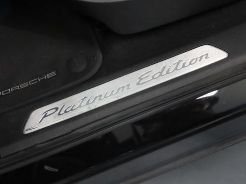 Certified 2023 Porsche Cayenne Coupe AWD/4WD image 43