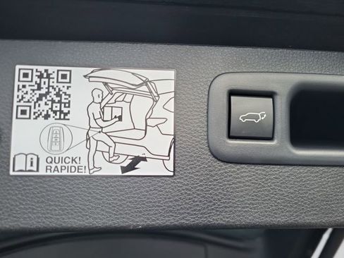 Used 2024 Toyota Highlander XLE image 26