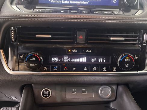 Used 2023 Nissan Rogue SL w/ SL Premium Package image 20