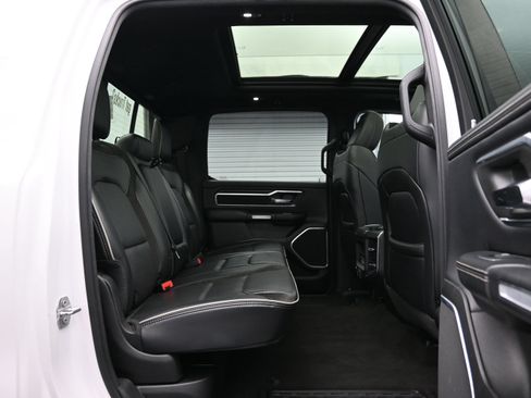 Used 2023 RAM 1500 Laramie AWD/4WD image 12