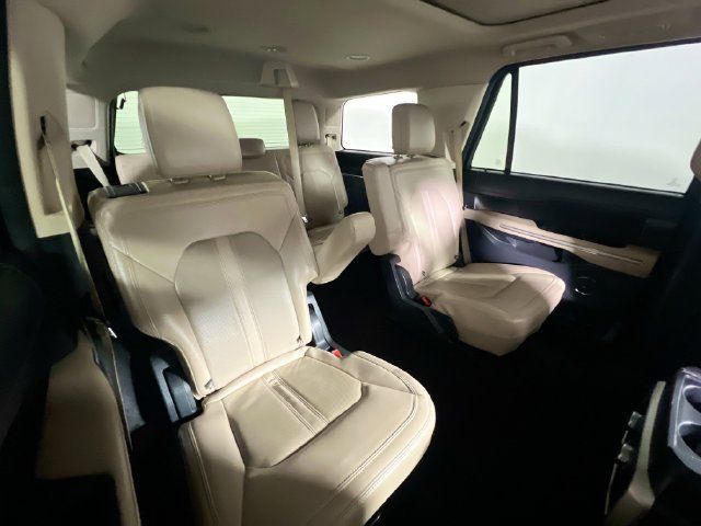 Used 2023 Ford Expedition Limited AWD/4WD image 31