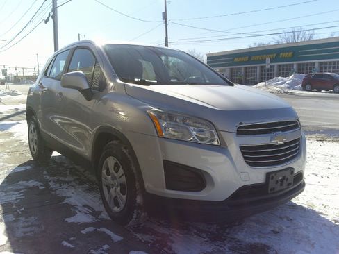 Used 2016 Chevrolet Trax LS image 7