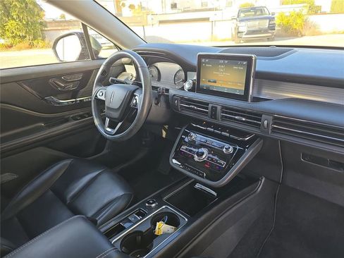 Used 2021 Lincoln Corsair FWD image 25